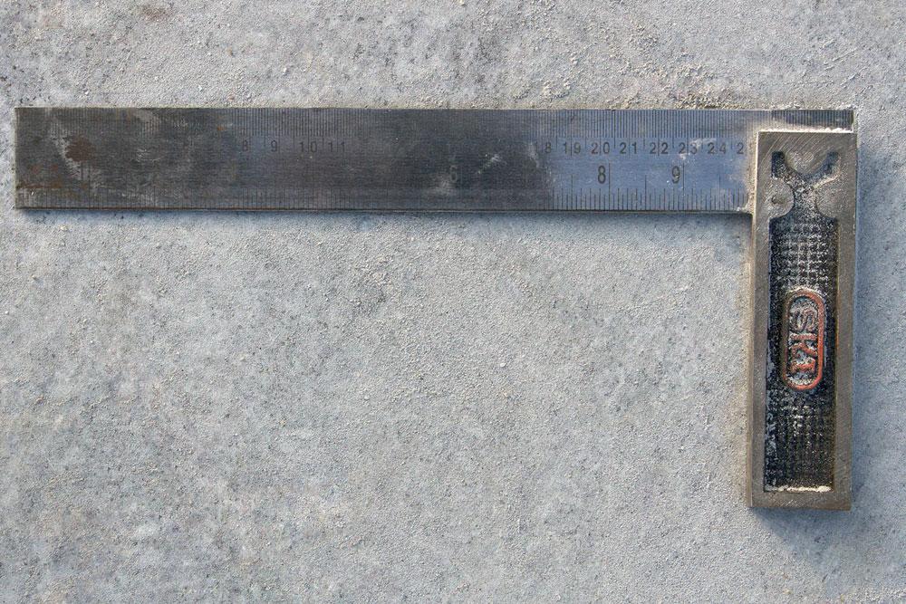 col-sm-4