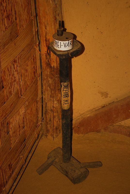 col-sm-4
